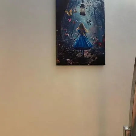 Alice's House Apartment *